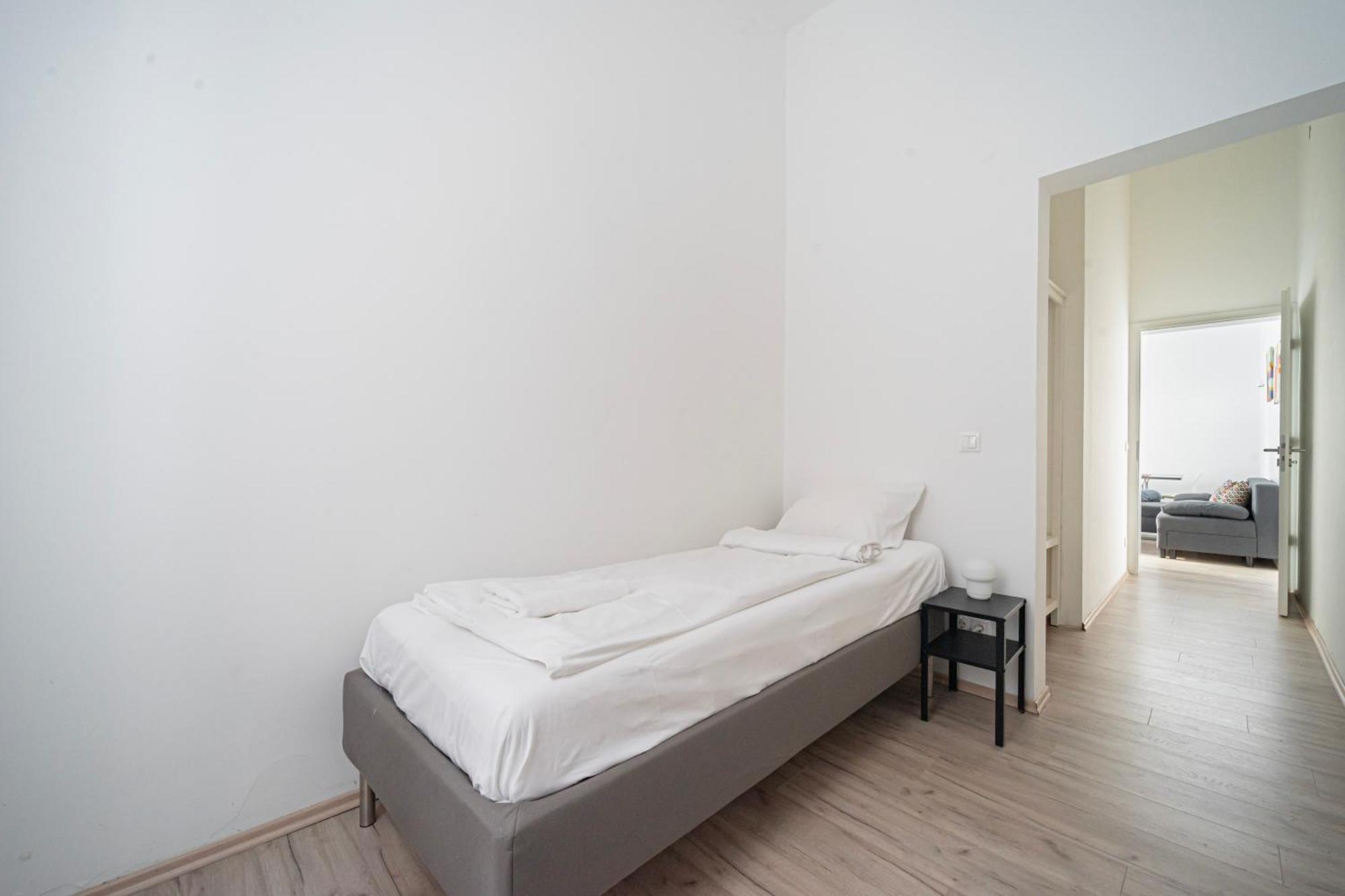 Casabella - 2 Bedroom Near To Andrassy Ave Apartmán